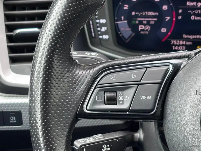 Audi A1 citycarver 35 TFSI S-Line Edition 2021 Benzine 13