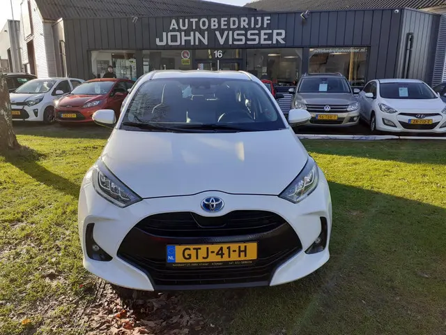 Toyota Yaris 2