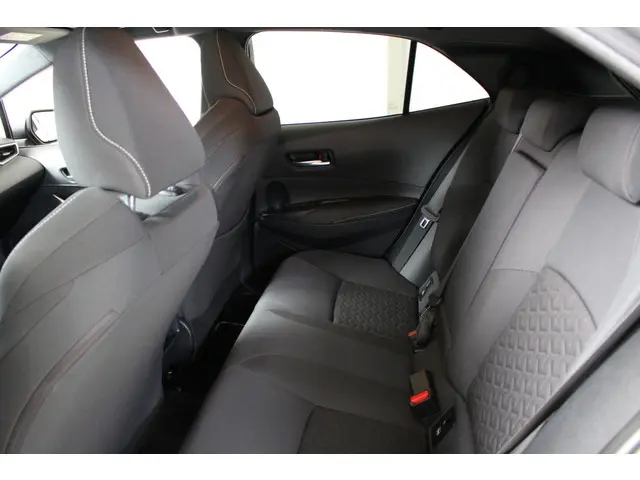 Toyota Corolla 1.8 Hybrid Dynamic 2020 Hybride Benzine 8