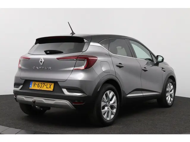Renault Captur 1.3 TCe 140 Intens 2022 Benzine 2