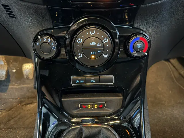 Ford Fiesta 1.0 EcoBoost Titanium 2015 Benzine 9