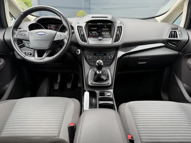 Ford C-MAX 1.0 Titanium 2015 Benzine 10