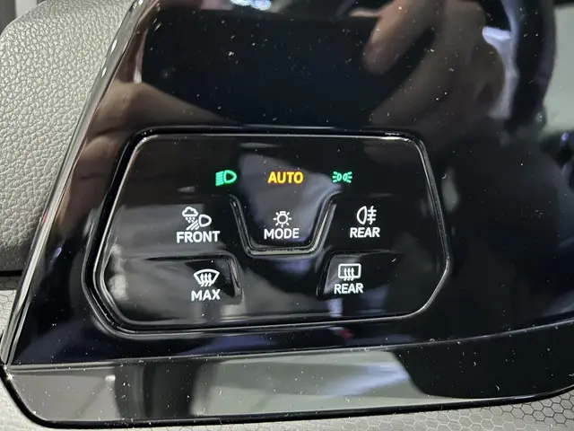 Volkswagen Golf 1.4 eHybrid GTE 2023 Hybride Benzine 33