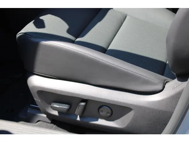 Nissan X-Trail e-Power 2WD N-Trek 2025 Hybride Benzine 34