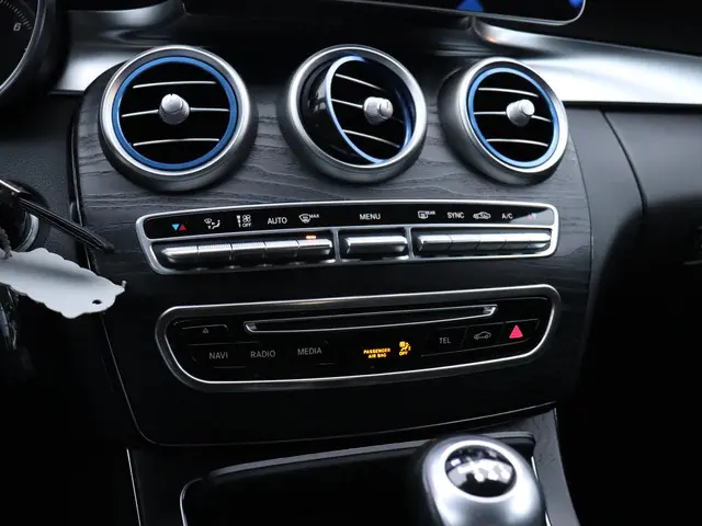 Mercedes-Benz C-Klasse 160 Prestige 2015 Benzine 25