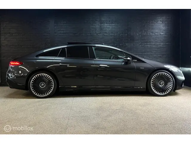 Mercedes-Benz EQS AMG 53 4MATIC+ 108 kWh 2023 Elektrisch 4