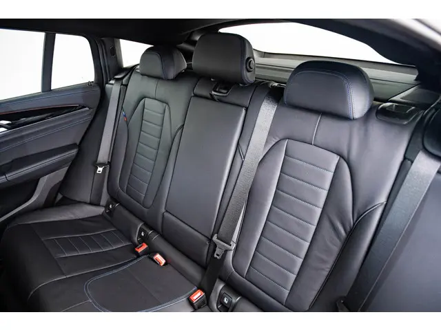 BMW X4 xDrive20i 2020 Benzine 18