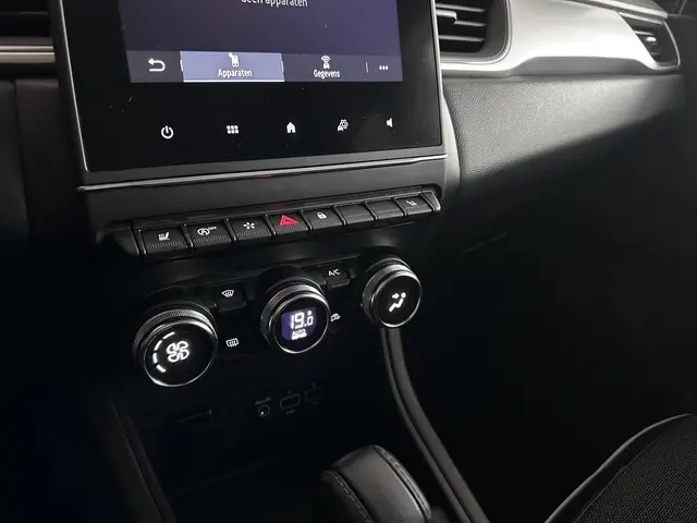 Renault Captur 1.3 TCe 140 Intens 2022 Benzine 19