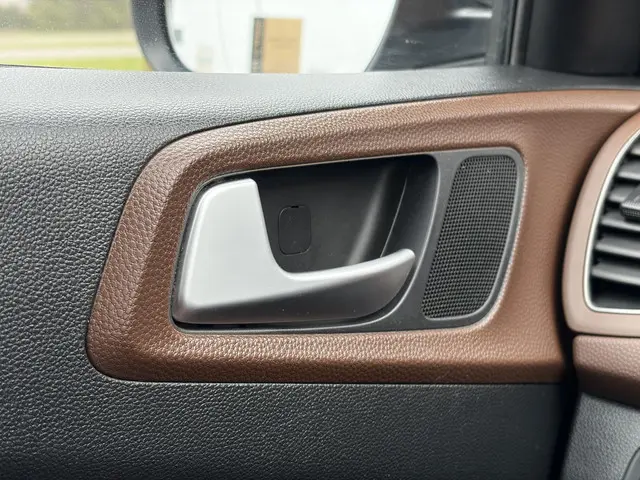 Hyundai i20 1.2 HP i-Motion Comfort 2015 Benzine 25