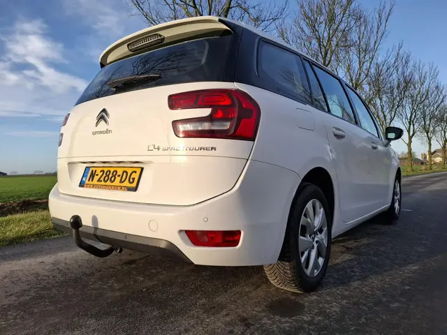 Citroën C4 Spacetourer 1.2 PureTech Feel 2018 Benzine 11