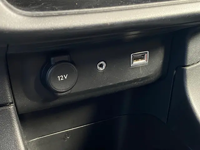 Citroën C3 1.2 PureTech Shine 2017 Benzine 18