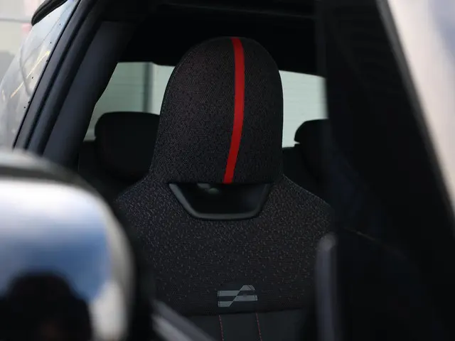 MINI 3-Deurs Cooper C 2025 Benzine 25