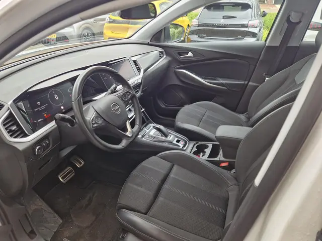 Opel Grandland 1.2 Turbo Business Elegance 2023 Benzine 9