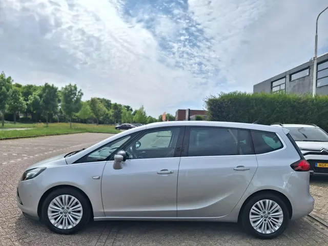 Opel Zafira Tourer 1.4 Business+ 5P 2015 Benzine 7