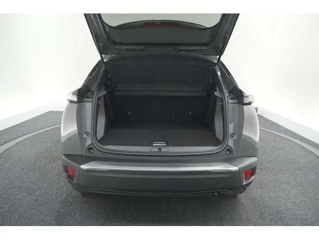 Peugeot 2008 PureTech 100 Allure 2024 Benzine 64