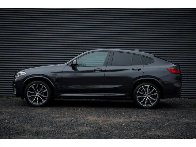 BMW X4 xDrive30i High Executive 2019 Benzine 3