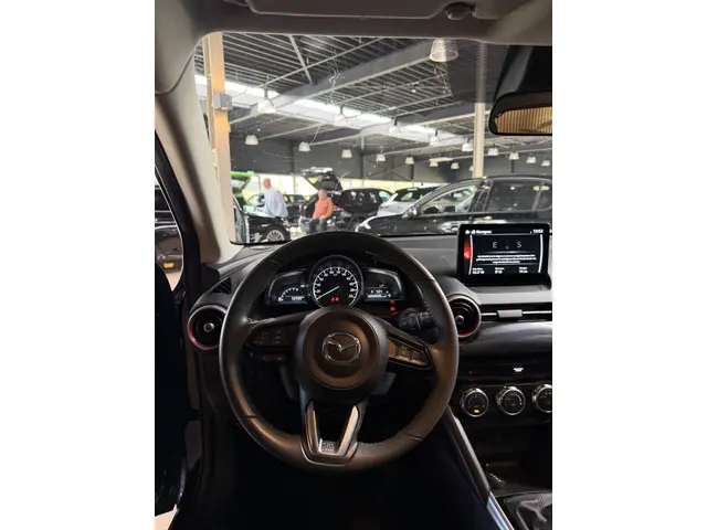 Mazda 2 1.5 Skyactiv-G Luxury 2022 Hybride Benzine 9