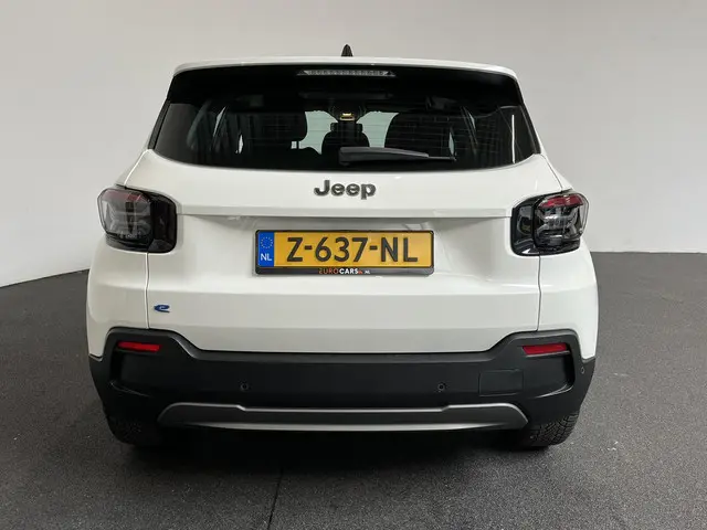 Jeep Avenger Longitude 54 kWh 2024 Elektrisch 6