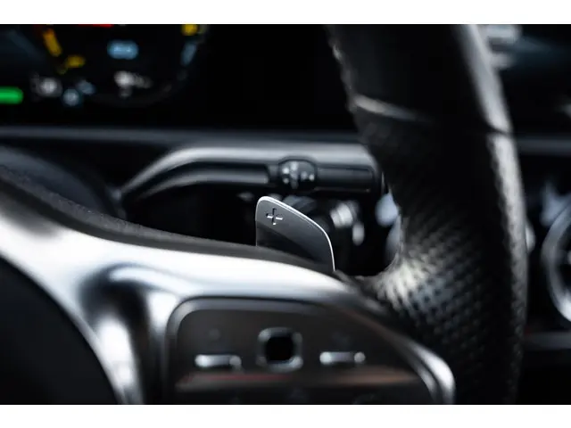 Mercedes-Benz CLA 250 e AMG 2020 Hybride Benzine 51
