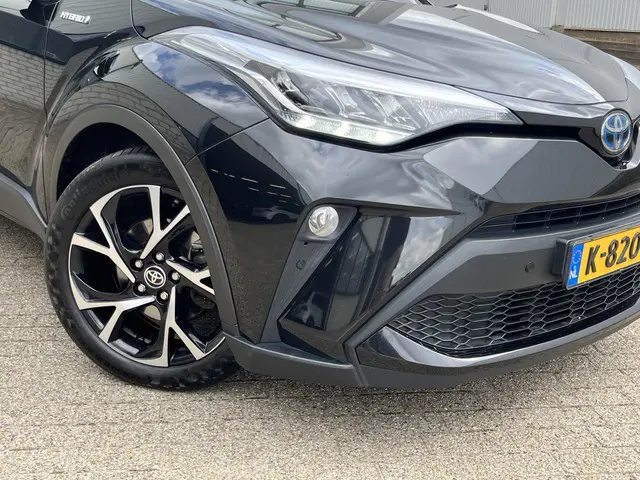 Toyota C-HR 1.8 Hybrid Dynamic 2020 Hybride Benzine 38