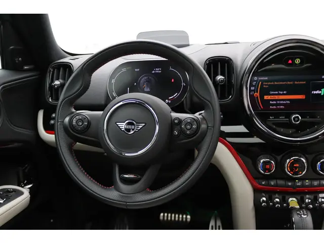 MINI Countryman Cooper S E ALL4 2021 Hybride Benzine 13