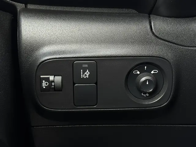Citroën C3 1.2 PureTech S&S Shine 2018 Benzine 23