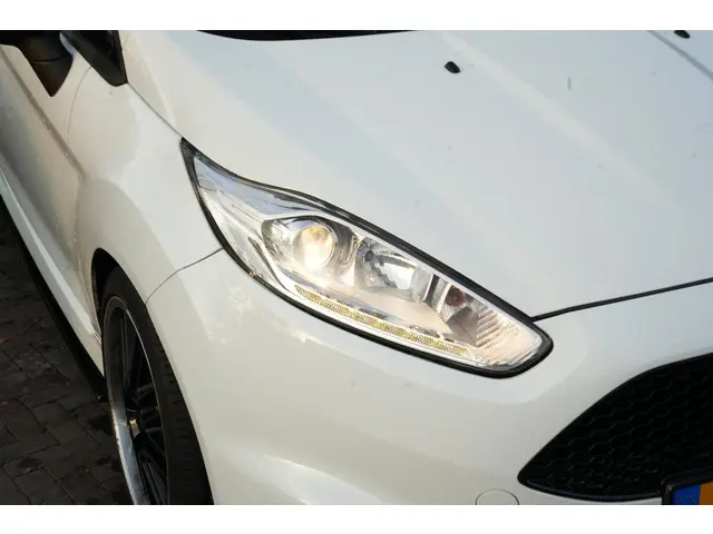 Ford Fiesta 1.6 ST2 2014 Benzine 20
