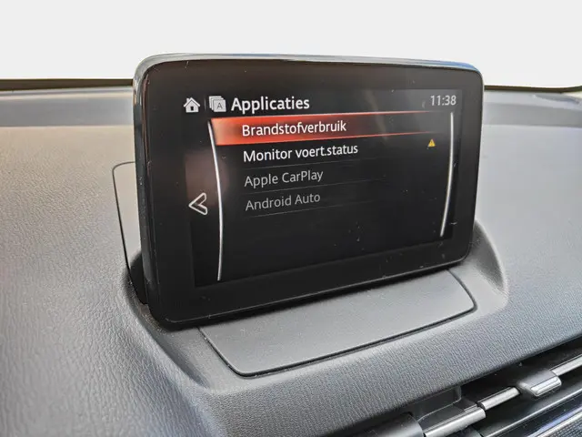 Mazda 2 1.5 Skyactiv-G Luxury 2021 Benzine 17