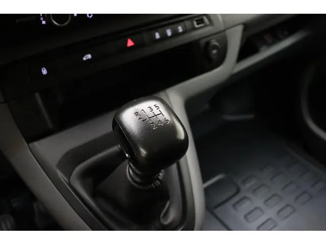 Peugeot Expert 231S 2.0 BlueHDI 120 Premium 2018 Diesel 18