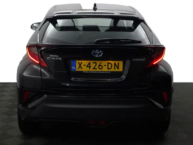 Toyota C-HR 1.8 Hybrid Active Aut- 2023 Hybride Benzine 23