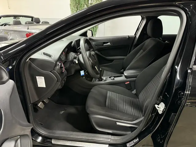 Mercedes-Benz A-Klasse 180 2012 Benzine 5