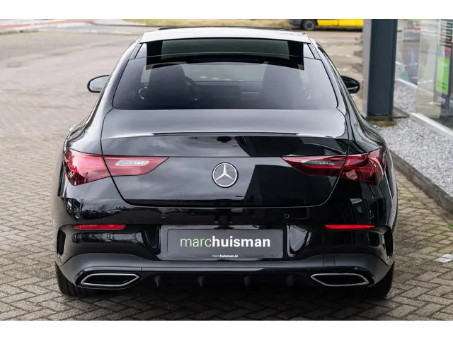 Mercedes-Benz CLA 180 AMG Line 2024 Benzine 36