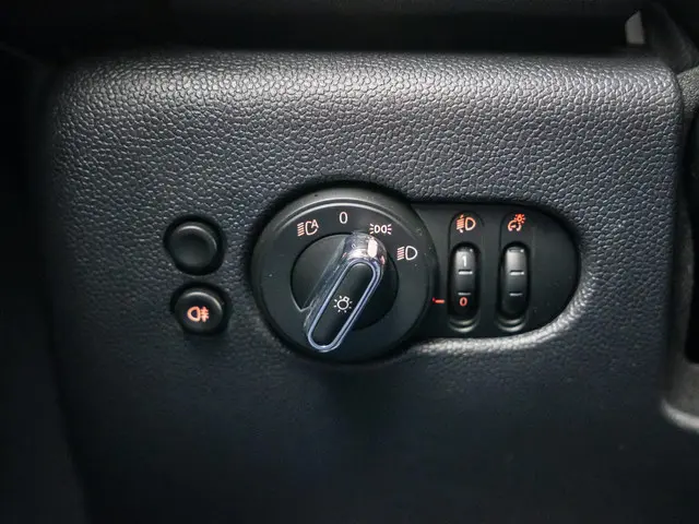 MINI 5-Deurs Cooper Aut. 2023 Benzine 15