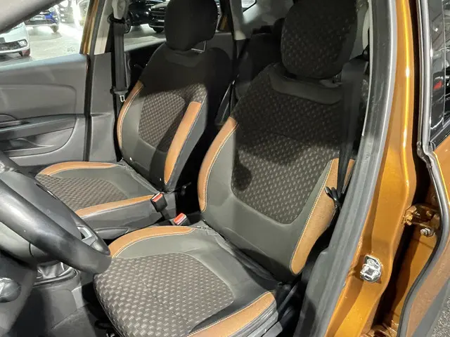 Renault Captur 0.9 TCe Intens 2017 Benzine 25