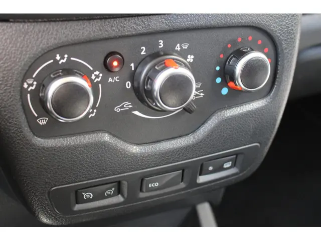 Dacia Lodgy 1.3 TCe Tech Road 7p. 2019 Benzine 25