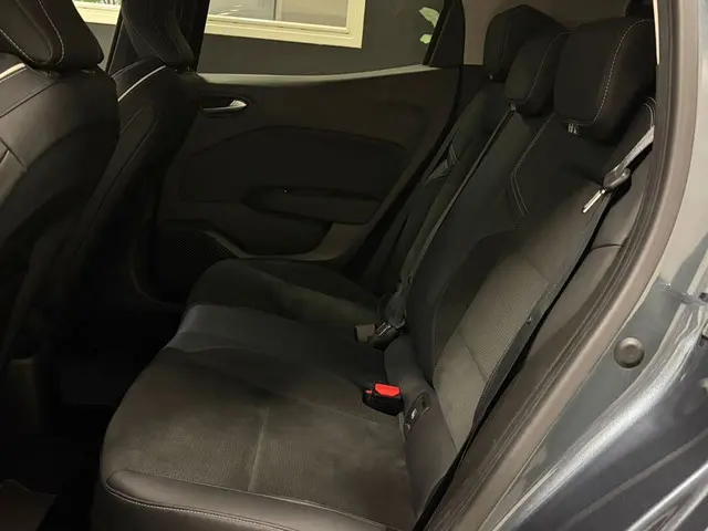 Renault Clio 1.3 TCe Intens 2019 Benzine 13