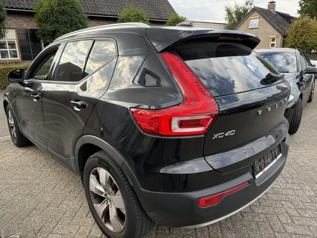Volvo XC40 3