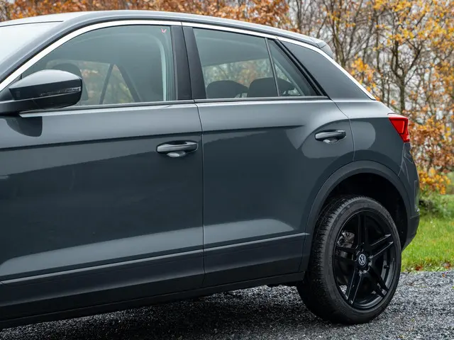 Volkswagen T-Roc 1.0 TSI T-Roc 2021 Benzine 9