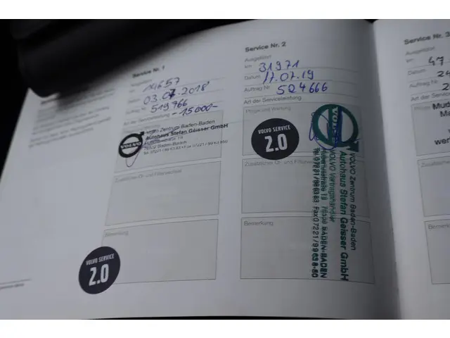 Volvo XC60 2.0 D3 FWD R-Design 2016 Diesel 36