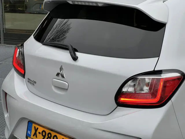 Mitsubishi Space Star 1.2 Dynamic 2024 Benzine 25