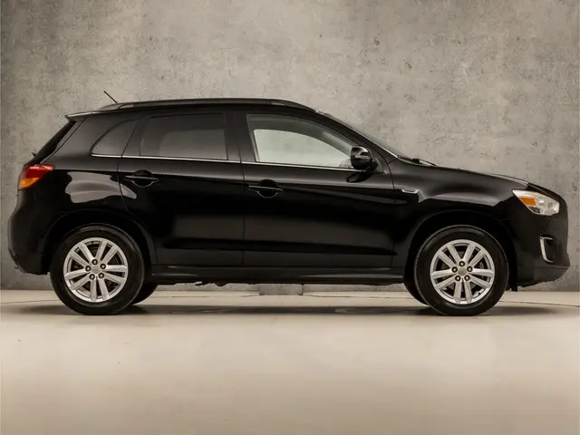 Mitsubishi ASX 1.6 Intense Sport 2013 Benzine 4