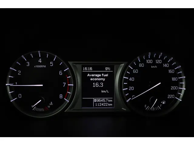 Suzuki Vitara 1.6 High Executive 2015 Benzine 47