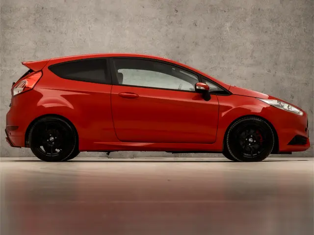Ford Fiesta 1.6 ST1 Sport 2015 Benzine 4