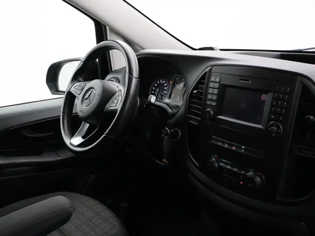 Mercedes-Benz Vito 3