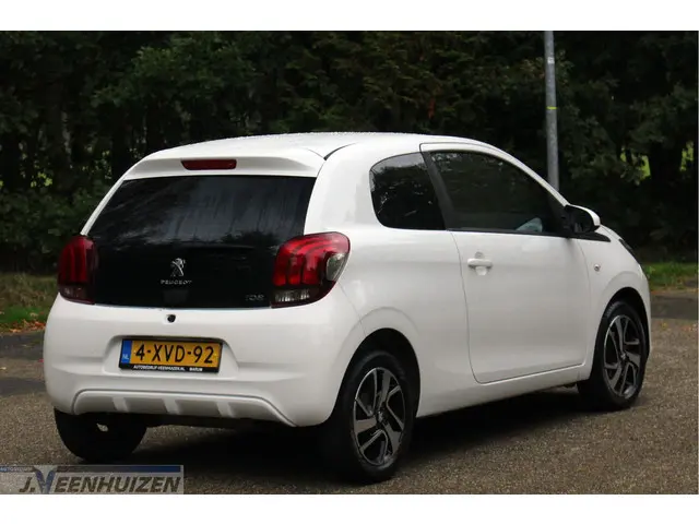 Peugeot 108 1.2 VTi Allure 2014 Benzine 7