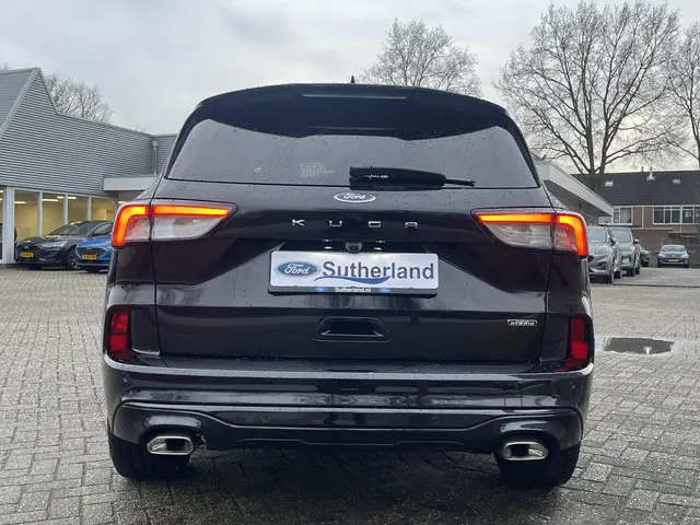 Ford Kuga 2.5 PHEV ST-Line X 2024 Hybride Benzine 3