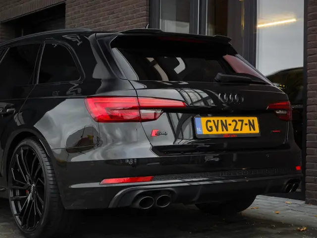 Audi S4 Avant 3.0 TFSI quattro 2017 Benzine 56