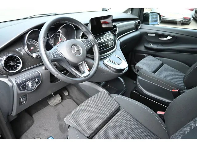 Mercedes-Benz V-Klasse 250d Lang DC 2023 Diesel 5