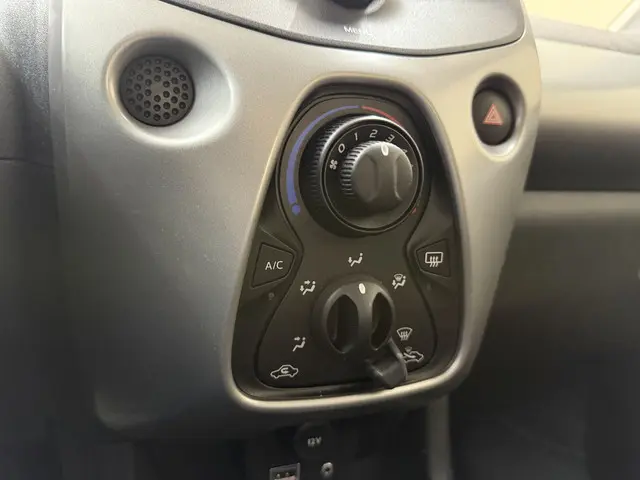 Citroën C1 1.0 e-VTi Feel, 70Pk, 2016, 2016 Benzine 15