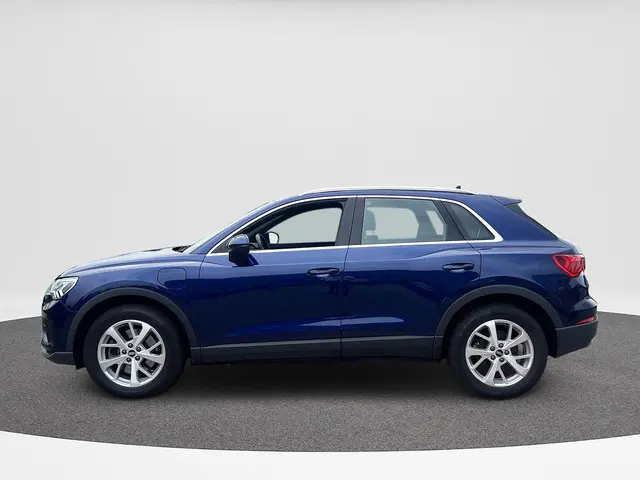Audi Q3 45 TFSI e S-Line 2021 Hybride Benzine 5
